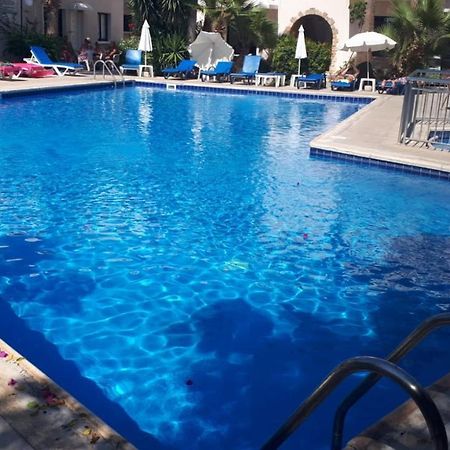 Cozy 1 Bedroom Apartment Close To The Beach Пафос Экстерьер фото